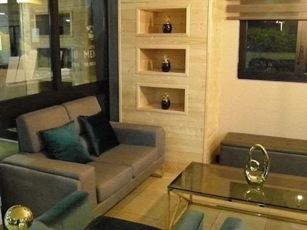 Euro Hotel Paris Кретей Экстерьер фото