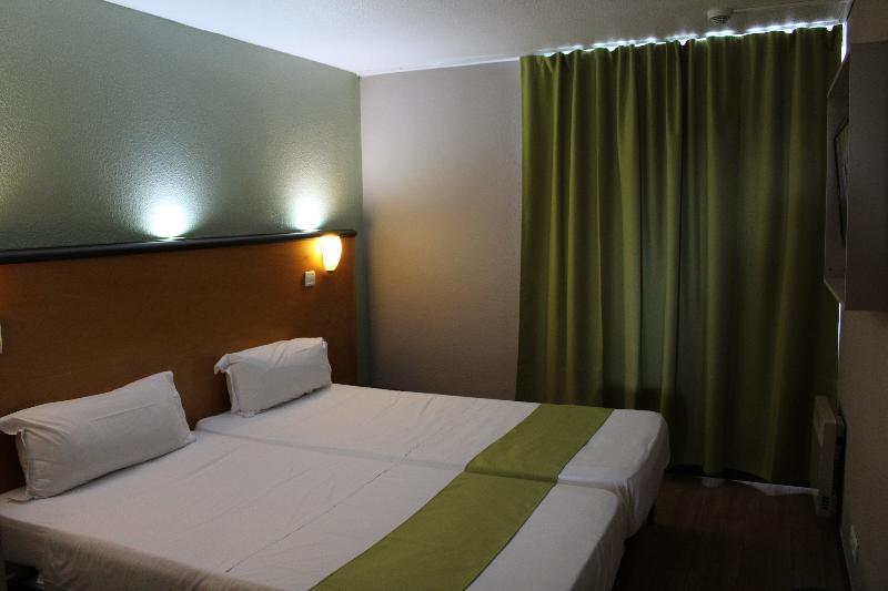 Euro Hotel Paris Кретей Экстерьер фото